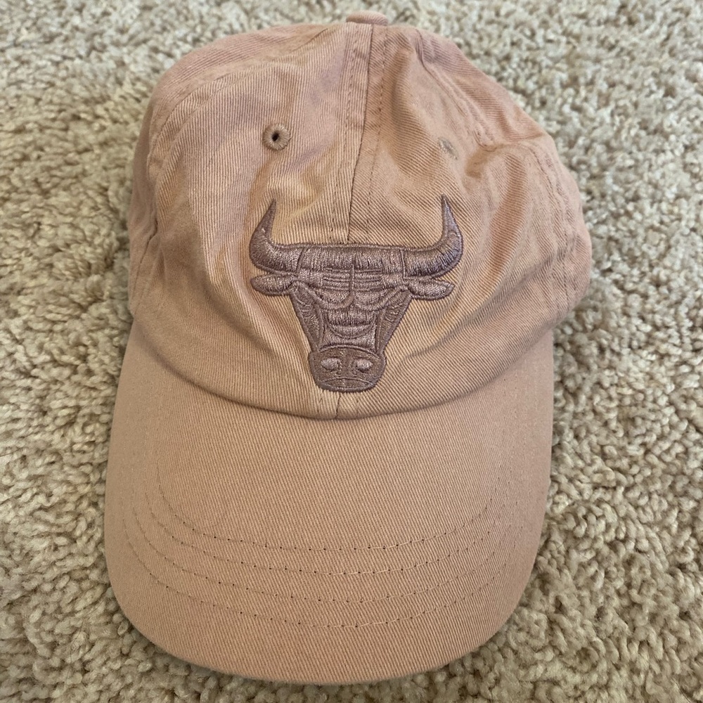 NBA hat.